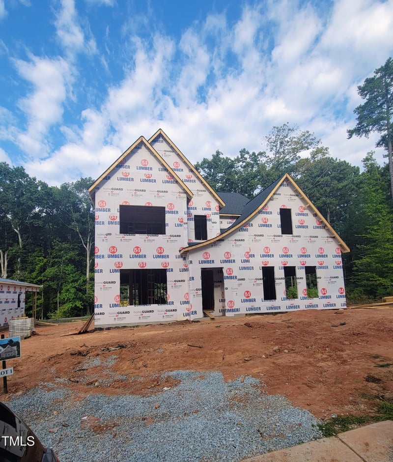 8721 Little Deer Ln, Raleigh, NC 27613