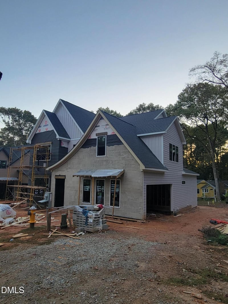 8721 Little Deer Ln, Raleigh, NC 27613