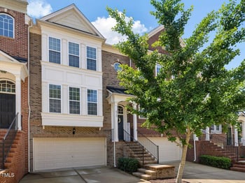 8722 Macedonia Lake Dr, Cary, NC 27518