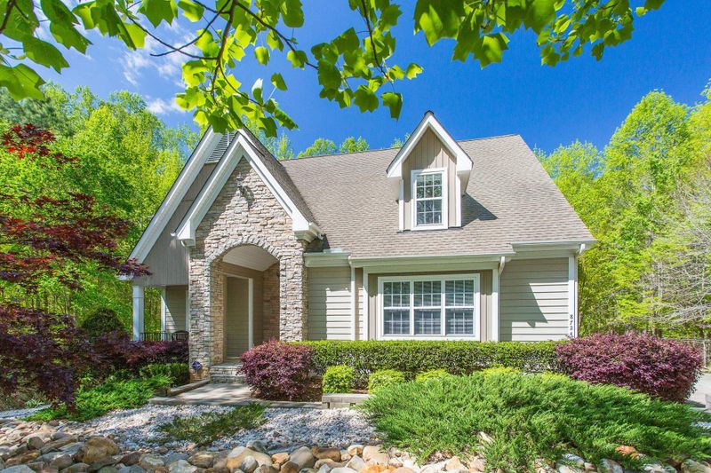 8724 Balbirnie Ct, Wake Forest, NC 27587