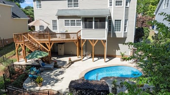 8724 Deerland Grove Dr, Raleigh, NC 27615