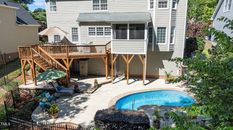 8724 Deerland Grove Dr, Raleigh, NC 27615