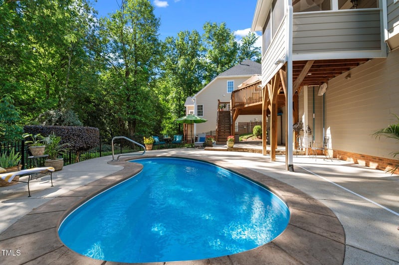 8724 Deerland Grove Dr, Raleigh, NC 27615
