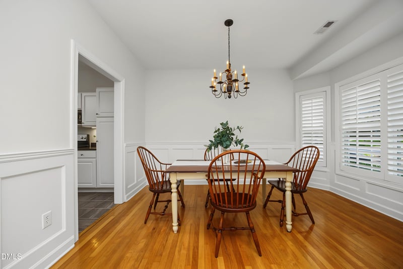 8725 Courage Ct, Raleigh, NC 27615