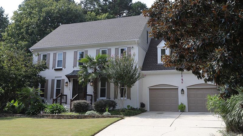 8725 Davishire Dr, Raleigh, NC 27615