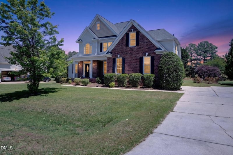 8725 Oregon Inlet Ct, Raleigh, NC 27603