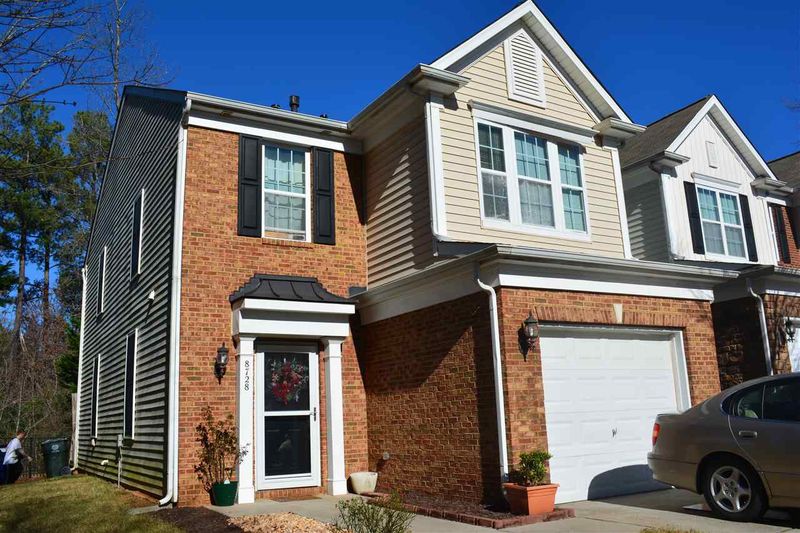 8728 Owl Roost Pl, Raleigh, NC 27617