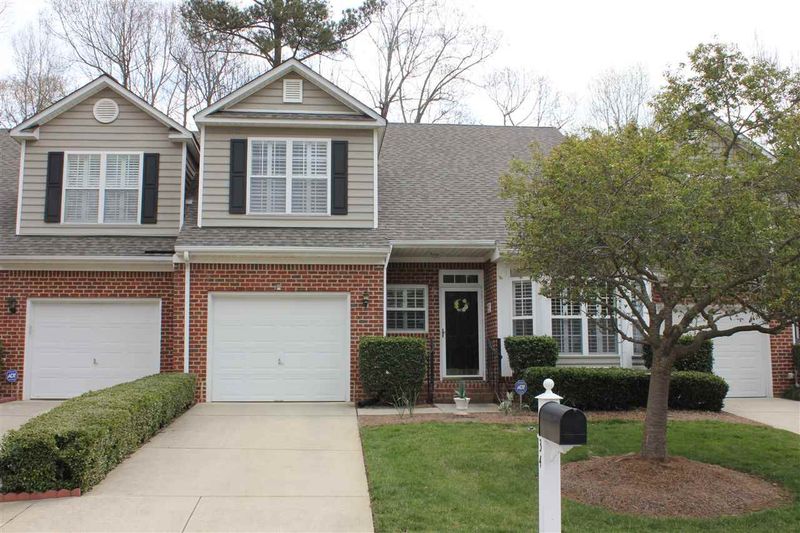 8734 Courage Ct, Raleigh, NC 27615
