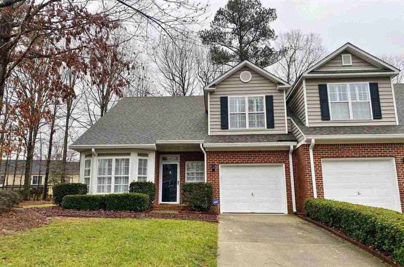 8736 Courage Ct, Raleigh, NC 27615