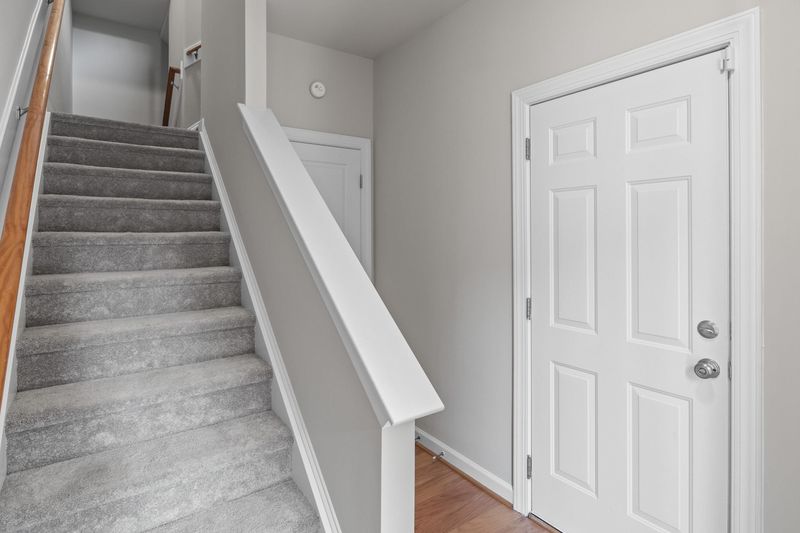 8736 Cypress Grove Rn, Raleigh, NC 27612
