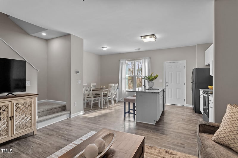 874 John St, Clayton, NC 27520