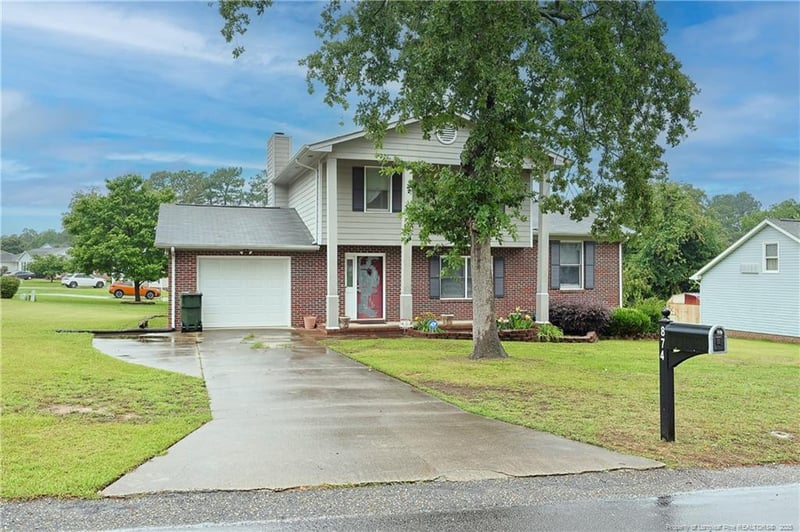 874 Santiato Dr, Fayetteville, NC 28314