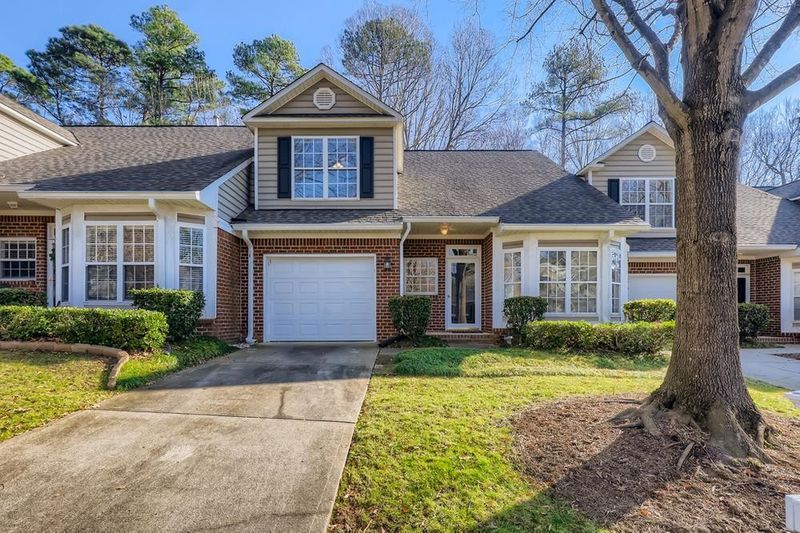 8744 Courage Ct, Raleigh, NC 27615