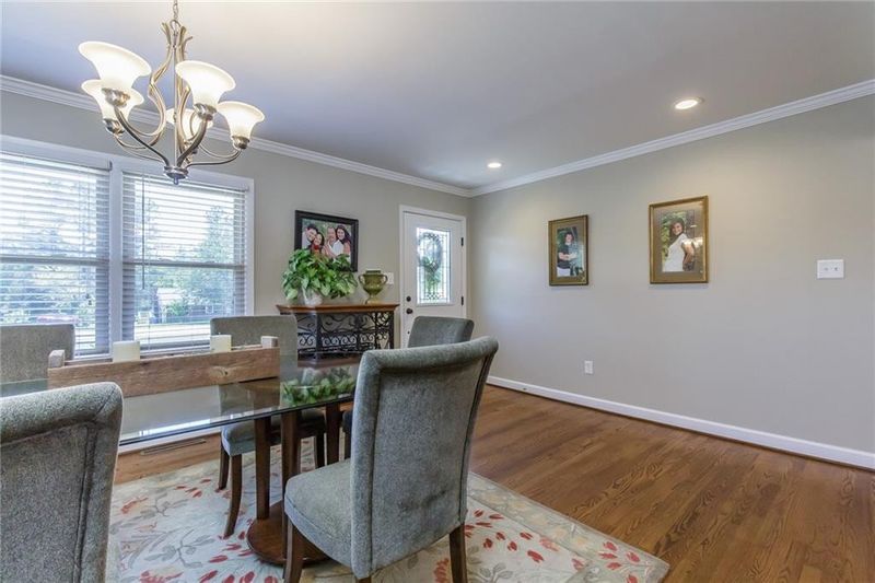 875 Greenwood Dr, Burlington, NC 27217