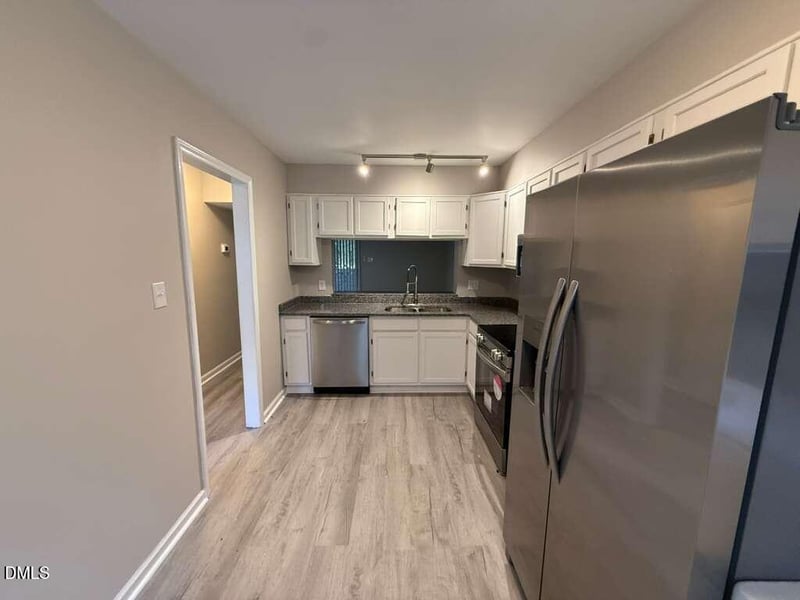 875 Martin Luther King Blvd #6, Chapel Hill, NC 27516