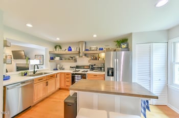 875 Martin Luther King Jr Blvd #7, Chapel Hill, NC 27514