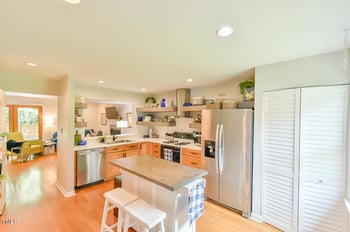 875 Martin Luther King Jr Blvd #7, Chapel Hill, NC 27514