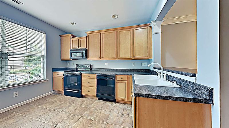 8753 Camden Park Dr, Raleigh, NC 27613