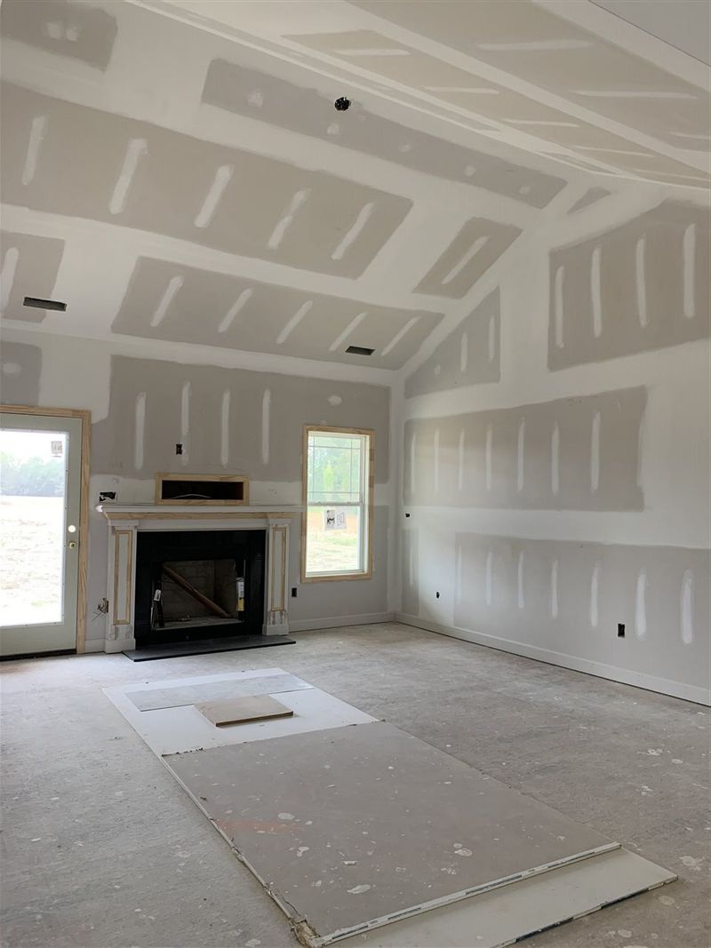 877 Hatcher Rd, Selma, NC 27576