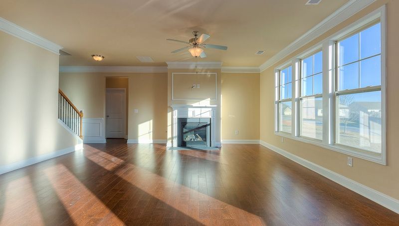 88 W Calvert Ct, Clayton, NC 27527