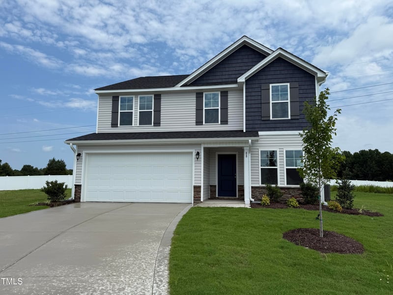 88 Emily Gardens Dr, Selma, NC 27576