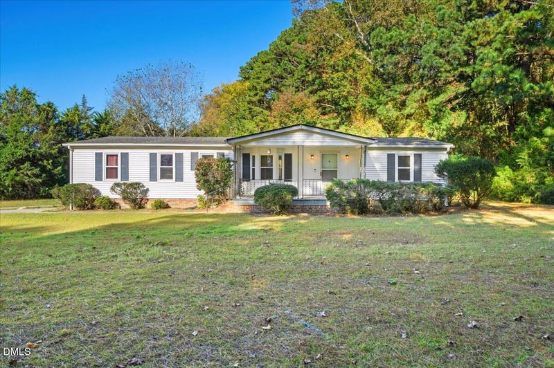 88 Henry Baker Rd, Zebulon, NC 27597