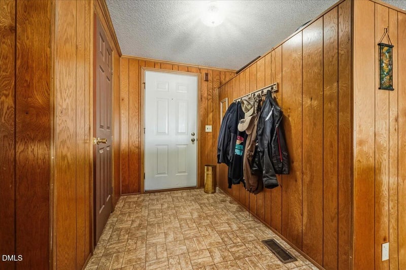 88 Henry Baker Rd, Zebulon, NC 27597
