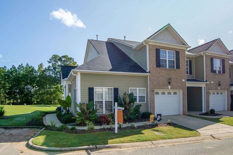 88 Hill Shore Ln, Clayton, NC 27527