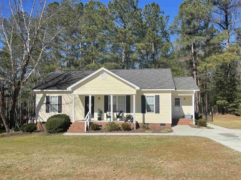 88 Lees Place Dr, Lillington, NC 27546