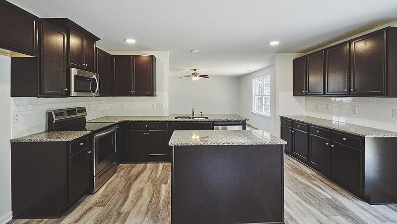 88 Prairie St, Clayton, NC 27526