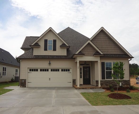 88 Scarlet Bell Dr, Youngsville, NC 27596