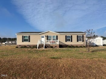88 Stardust Ln, Selma, NC 27576