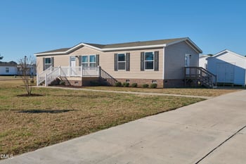 88 Stardust Ln, Selma, NC 27576