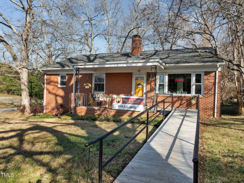 88 West St, Pittsboro, NC 27312