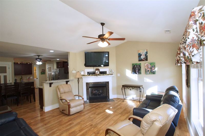 88 Westchase Dr, Clayton, NC 27527
