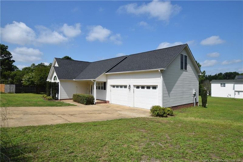 88 White Oak Cir, Sanford, NC 27332