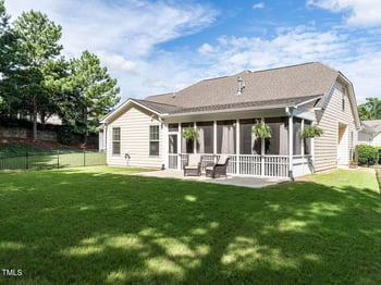 88 White Pine Dr, Clayton, NC 27527