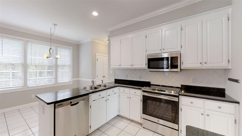 8800 Cottingham Way, Raleigh, NC 27615