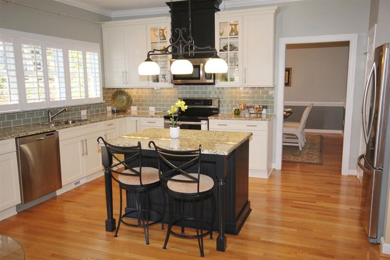 8801 Deerland Grove Dr, Raleigh, NC 27615