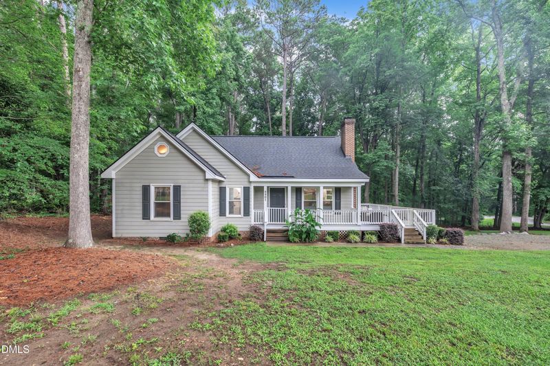 8801 Valley Hill Ct, Apex, NC 27539