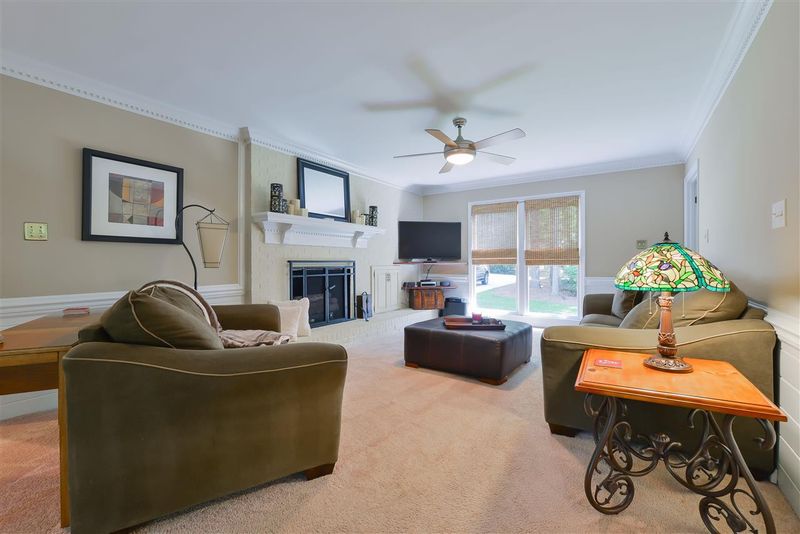 8801 Windjammer Dr, Raleigh, NC 27615