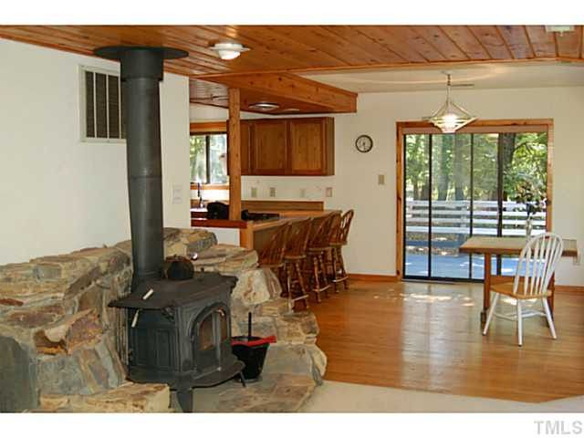 8803 Drew Ln, Chapel Hill, NC 27516