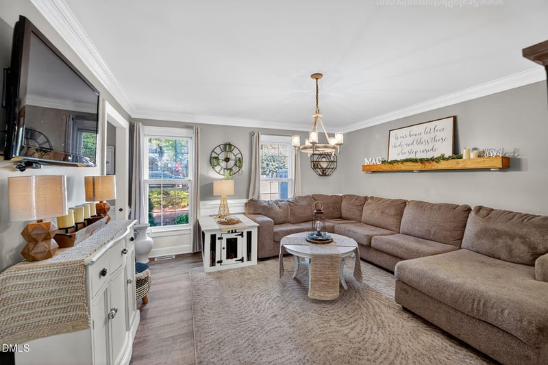 8804 Colesbury Dr, Raleigh, NC 27615