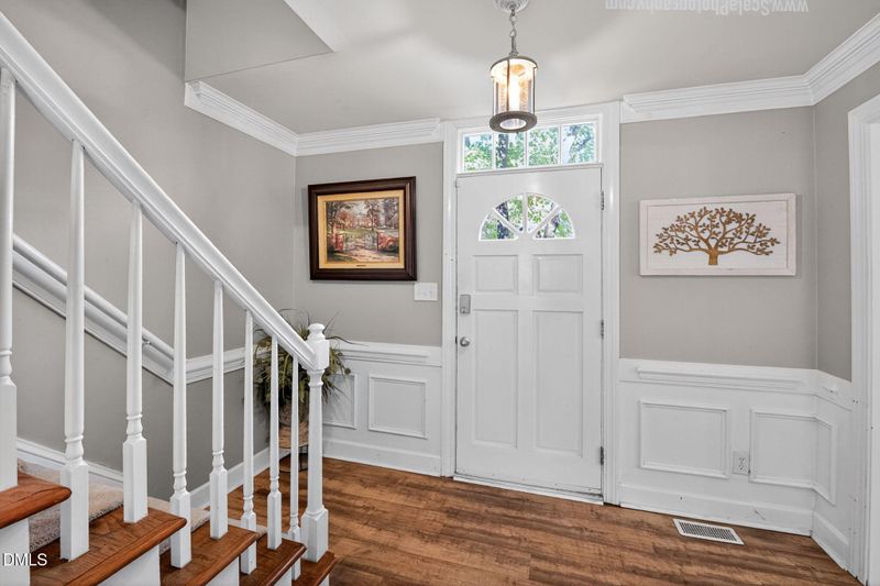 8804 Colesbury Dr, Raleigh, NC 27615