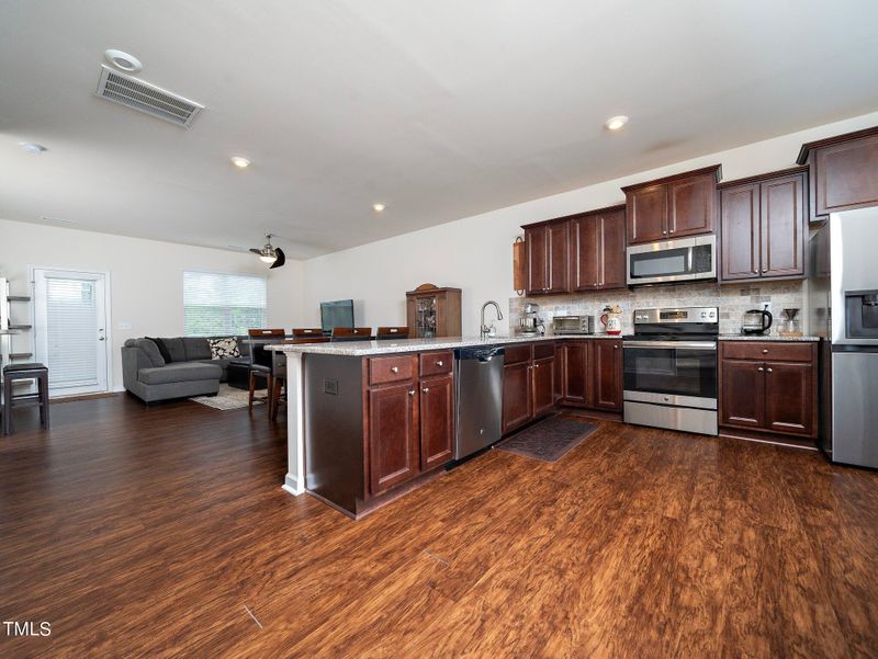 8804 Commons Townes Dr, Raleigh, NC 27616