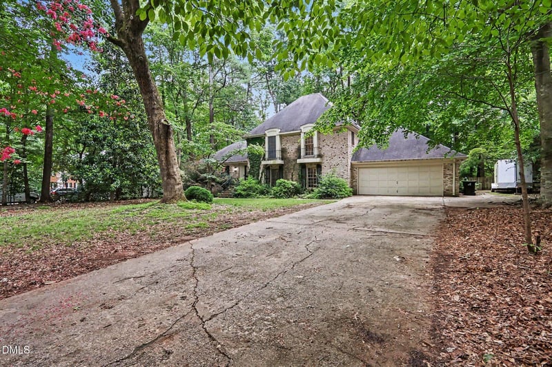 8804 View Ct, Raleigh, NC 27613