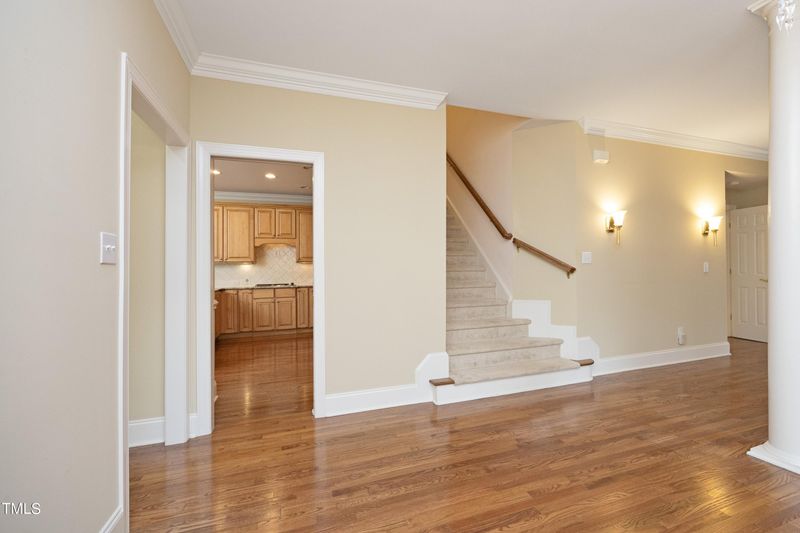 8805 Leeshire Ln, Raleigh, NC 27615