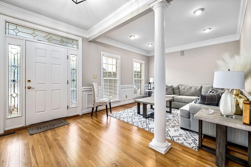 8805 Valley Springs Pl, Raleigh, NC 27615