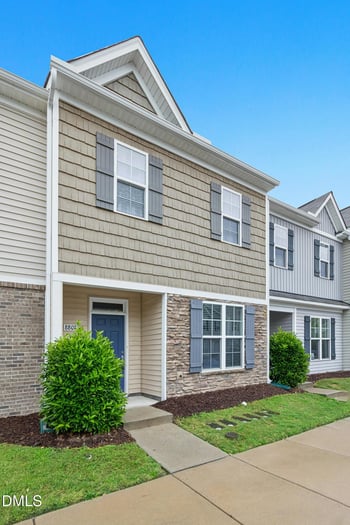 8807 Commons Townes Dr, Raleigh, NC 27616