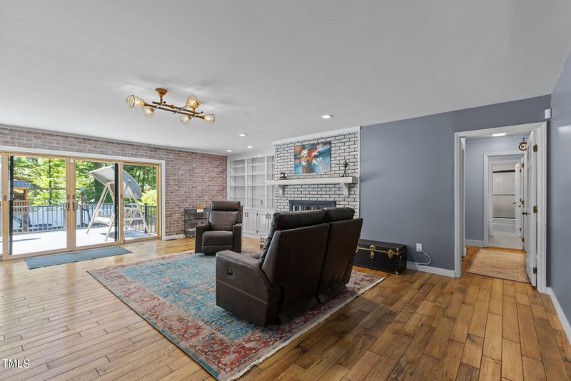 8809 Leesville Rd, Raleigh, NC 27613